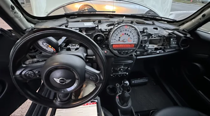 MINI Cooper — CAS module programming