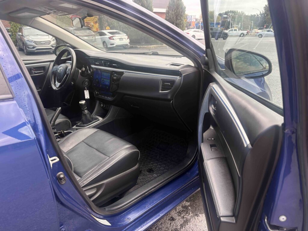 2014 Toyota Corolla S – photo 12