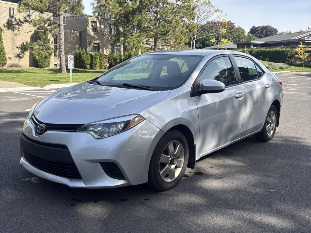 2014 Toyota Corolla LE – photo 1