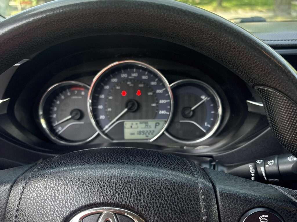 2014 Toyota Corolla LE – photo 8