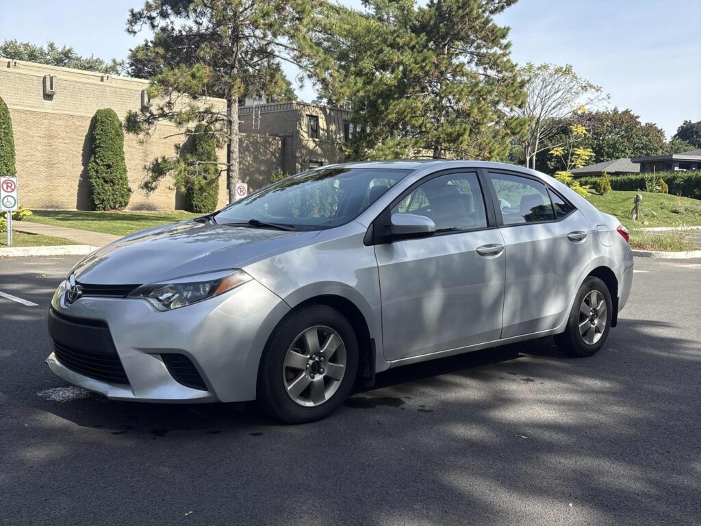 2014 Toyota Corolla LE – photo 10