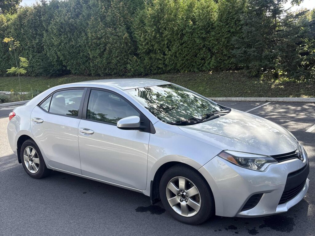 2014 Toyota Corolla LE – photo 17