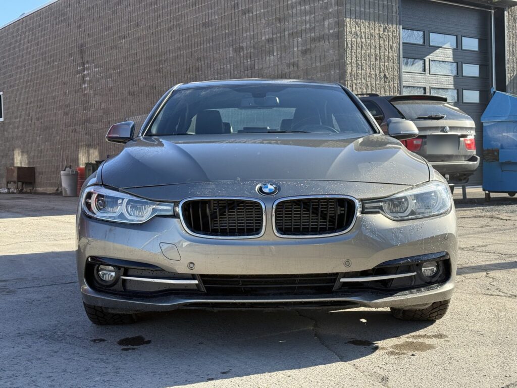 2017 BMW 330e iPerformance – photo 2