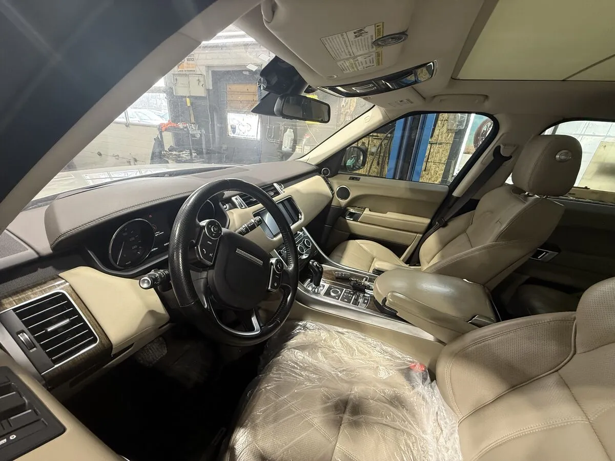 Range Rover Sport HSE 2016 — Filtre à particules nettoyé, convertisseur catalytique remplacé, freins avant