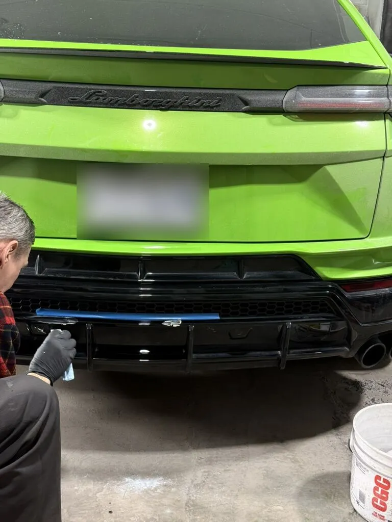 Lamborghini Urus S 2023 — Pare-chocs arrière réparé et repeint